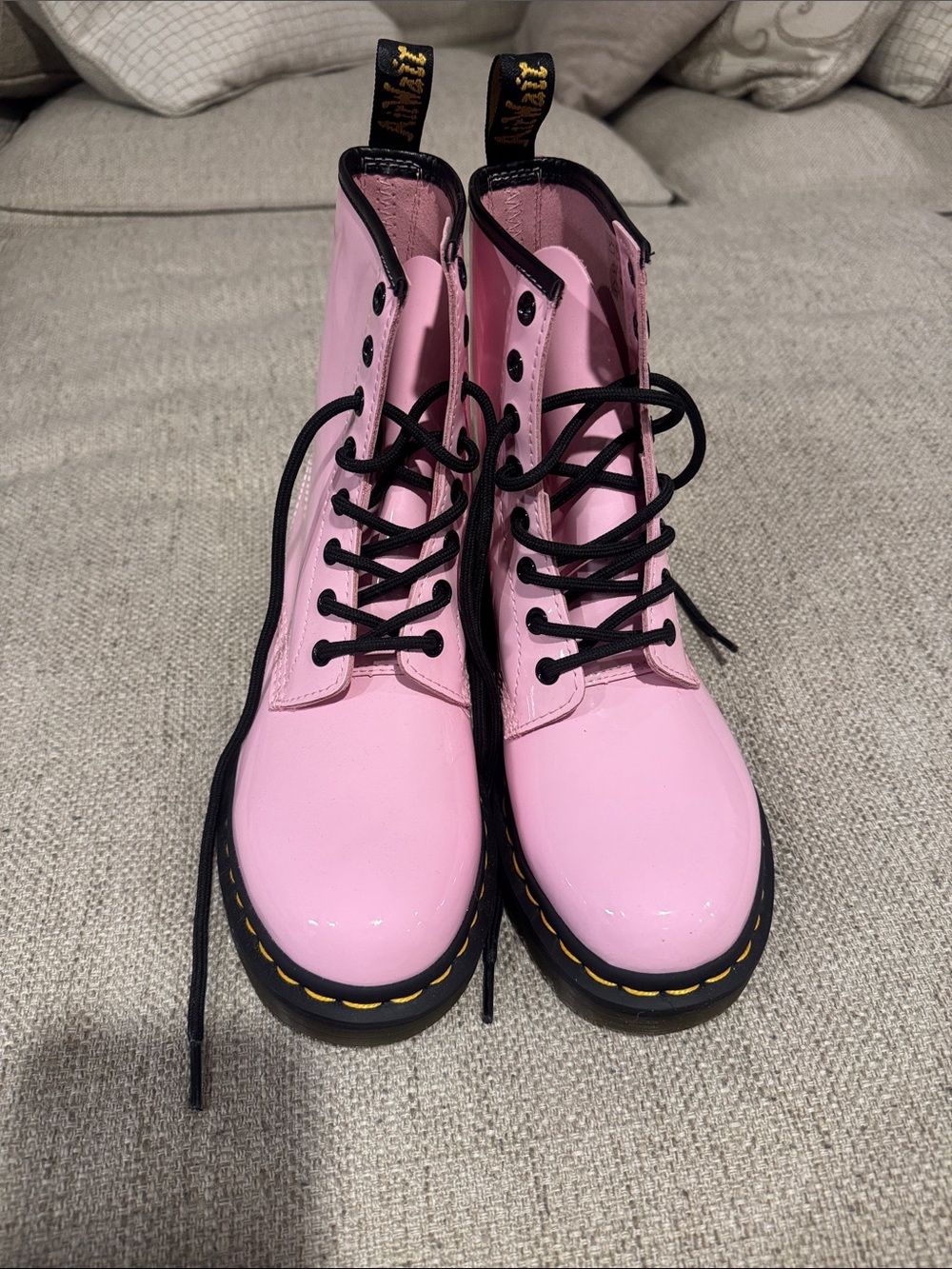NWOB Dr. Martens 1460 Pascal Smooth Lace-Up Boots in Pink